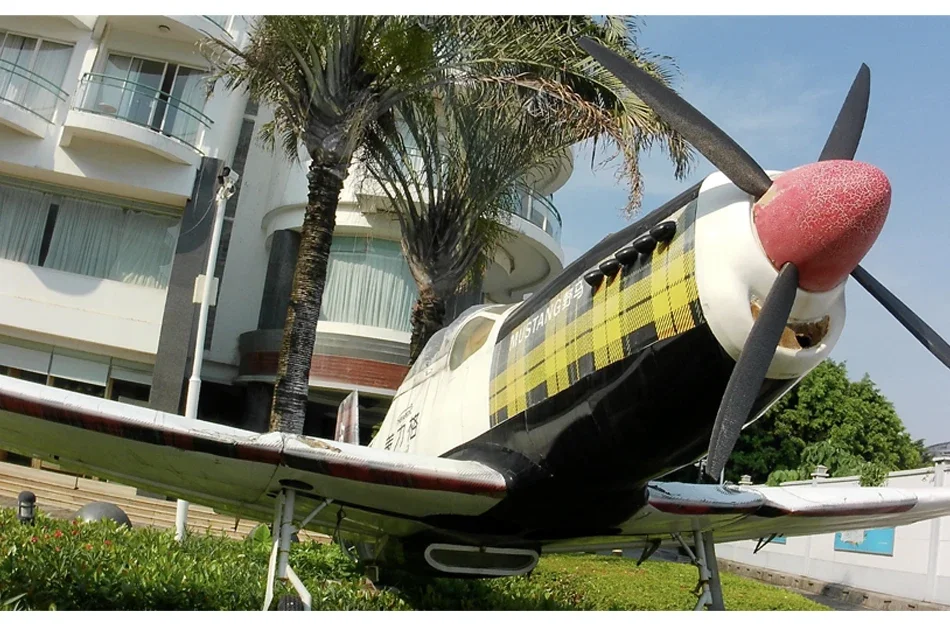 CERASTES Action Camera 5K 4K 60FPS WiFi Anti-shake Dual Screen 170° Wide Angle 30m Waterproof Sport Camera with Remote Control CERASTES Action Camera 5K 4K 60FPS WiFi Anti-shake Dual Screen 170° Wide Angle 30m Waterproof Sport Camera with Remote Control