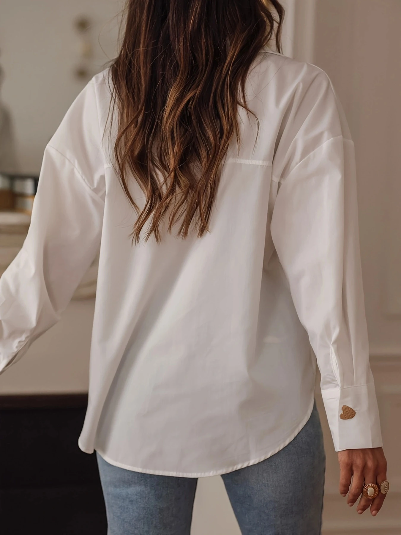 Ladies fashion solid color button-down shirt