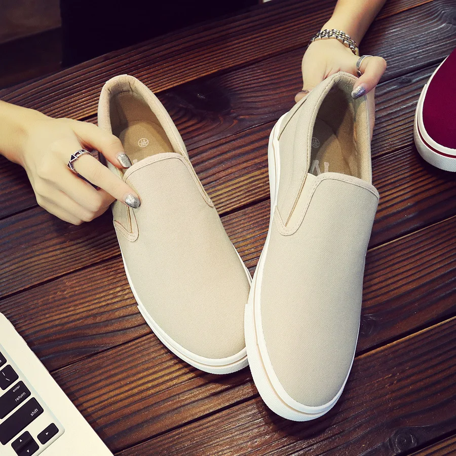 White Sneakers men casual shoes Slip On Canvas Shoes men Loafers Comfortable Vulcanized Shoes Mens Trainers Zapatos De Hombre White Sneakers men casual shoes Slip On Canvas Shoes men Loafers Comfortable Vulcanized Shoes Mens Trainers Zapatos De Hombre