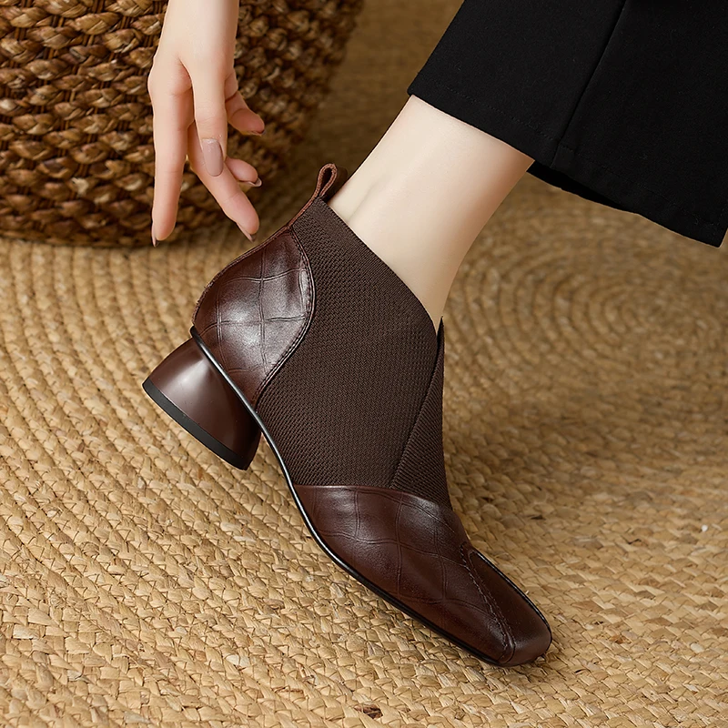 【JOCHEBED HU】Handmade Brand Genuine Leather Women Ankle Boots Mid Heels Square toe Autumn Winter Dress Party Lady 34-43 【JOCHEBED HU】Handmade Brand Genuine Leather Women Ankle Boots Mid Heels Square toe Autumn Winter Dress Party Lady 34-43