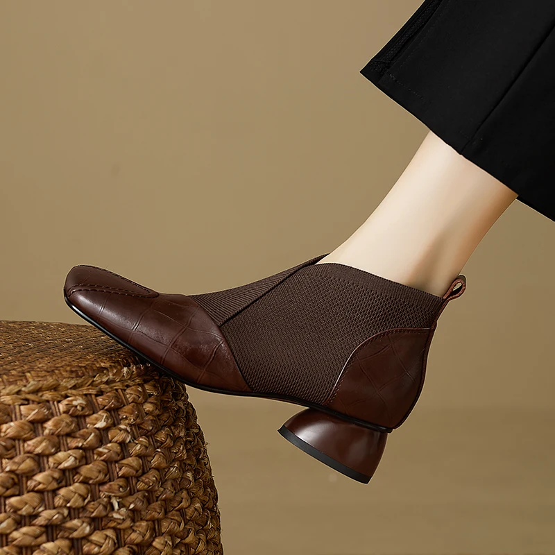 【JOCHEBED HU】Handmade Brand Genuine Leather Women Ankle Boots Mid Heels Square toe Autumn Winter Dress Party Lady 34-43 【JOCHEBED HU】Handmade Brand Genuine Leather Women Ankle Boots Mid Heels Square toe Autumn Winter Dress Party Lady 34-43