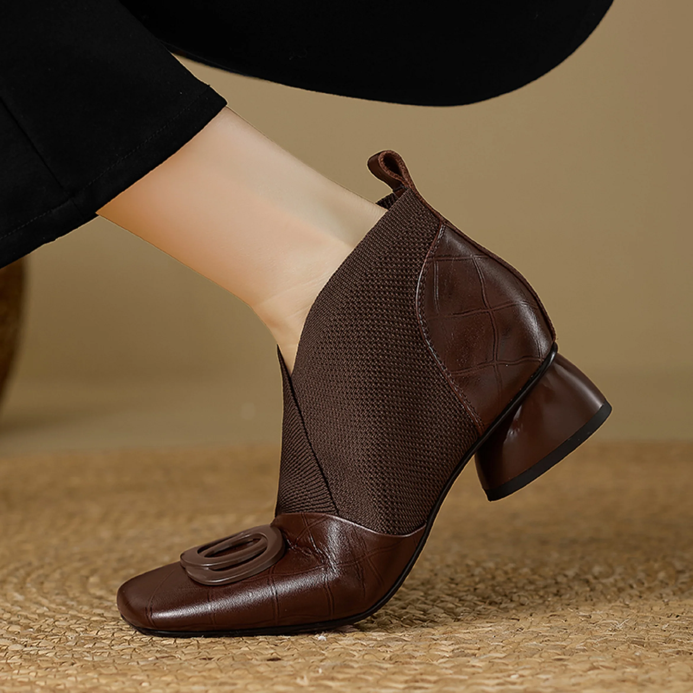 【JOCHEBED HU】Handmade Brand Genuine Leather Women Ankle Boots Mid Heels Square toe Autumn Winter Dress Party Lady 34-43 【JOCHEBED HU】Handmade Brand Genuine Leather Women Ankle Boots Mid Heels Square toe Autumn Winter Dress Party Lady 34-43