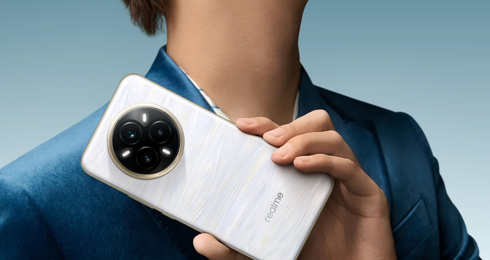 Smartphone - realme 14 Pro Plus 5G Global Version Sony 3X Periscope OIS Camera Snapdragon7s Gen 3 80W SUPERVOOC Charge IP69 Smartphone - realme 14 Pro Plus 5G Global Version Sony 3X Periscope OIS Camera Snapdragon7s Gen 3 80W SUPERVOOC Charge IP69