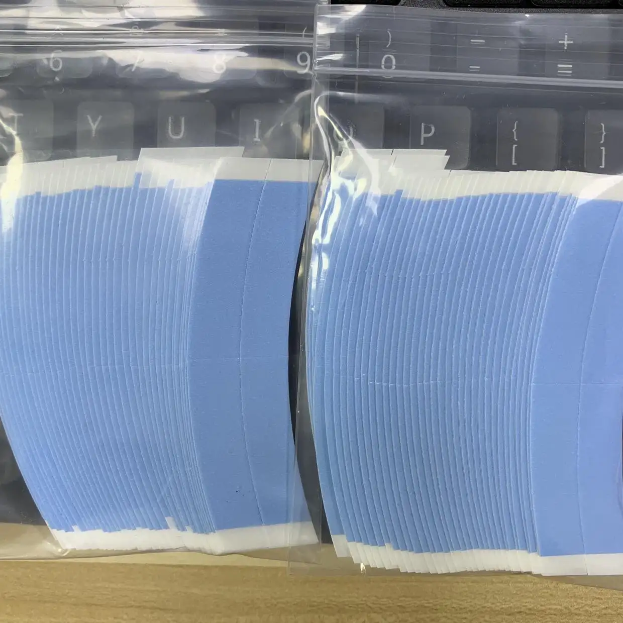 36pcs/lot Supertape Waterproof Hair Tape Double Side Adhesive Super Tape For Lace Wig Toupee Replacement Hairdresser Accessories 36pcs/lot Supertape Waterproof Hair Tape Double Side Adhesive Super Tape For Lace Wig Toupee Replacement Hairdresser Accessories