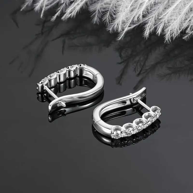 IOGOU Classic Single-Row U-shaped Hoop 2.5mm D Moissanite Earrings for Women 925 Silver Daily Wear Fine Jewelry Gift 2026 Trend IOGOU Classic Single-Row U-shaped Hoop 2.5mm D Moissanite Earrings for Women 925 Silver Daily Wear Fine Jewelry Gift 2026 Trend