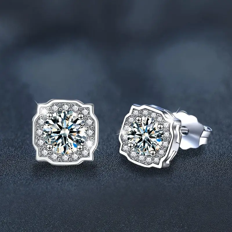 1.0CT Moissanite Small Hoop Earrings Lab Diamond Hoop Huggies Earrings Sterling Silver Cartilage Earrings for Women Girls Teens