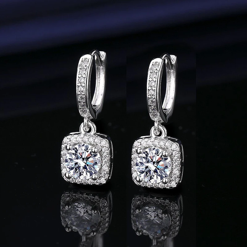 1.0CT Moissanite Small Hoop Earrings Lab Diamond Hoop Huggies Earrings Sterling Silver Cartilage Earrings for Women Girls Teens