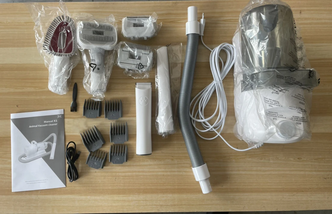 Toelettatrice multifunzionale per animali domestici e aspirazione sottovuoto all-in-one Set per toelettatura animali domestici con spinta da barba e spazzola per pettinare Per cani e gatti