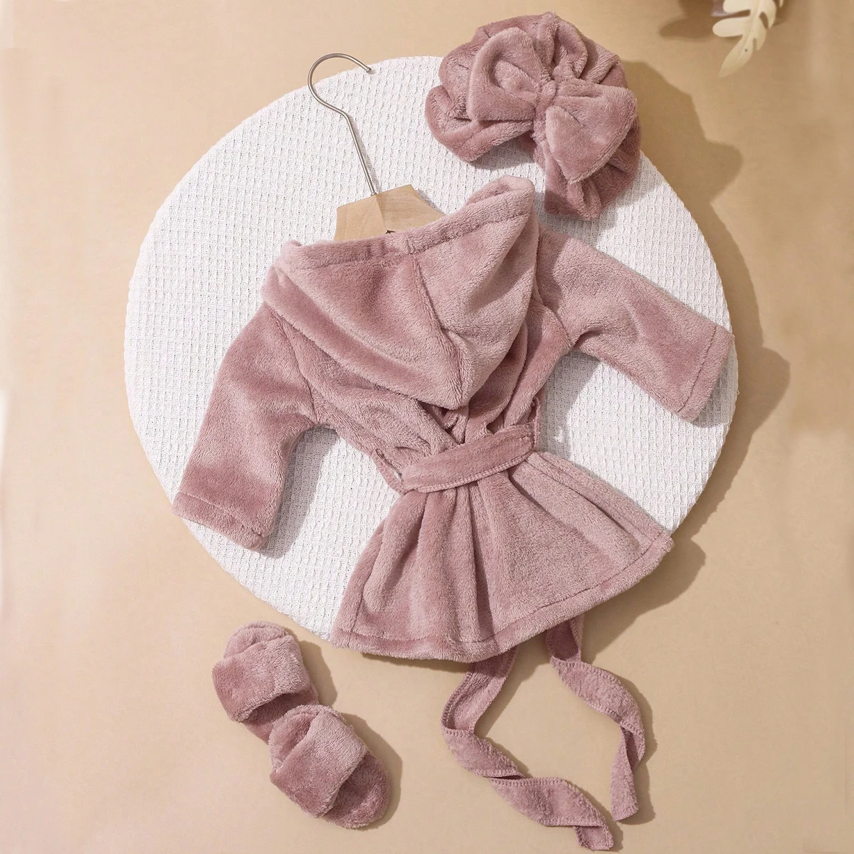 Ylsteed Accappatoio per fotografia neonato con cappello turbante e pantofole Amore ricamo Pigiama per bambina Abito per servizio fotografico infantile