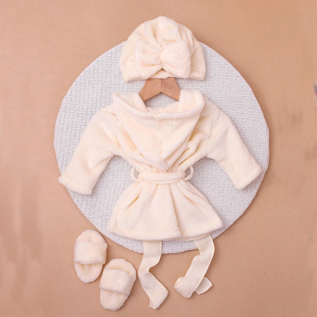 Ylsteed Accappatoio per fotografia neonato con cappello turbante e pantofole Amore ricamo Pigiama per bambina Abito per servizio fotografico infantile