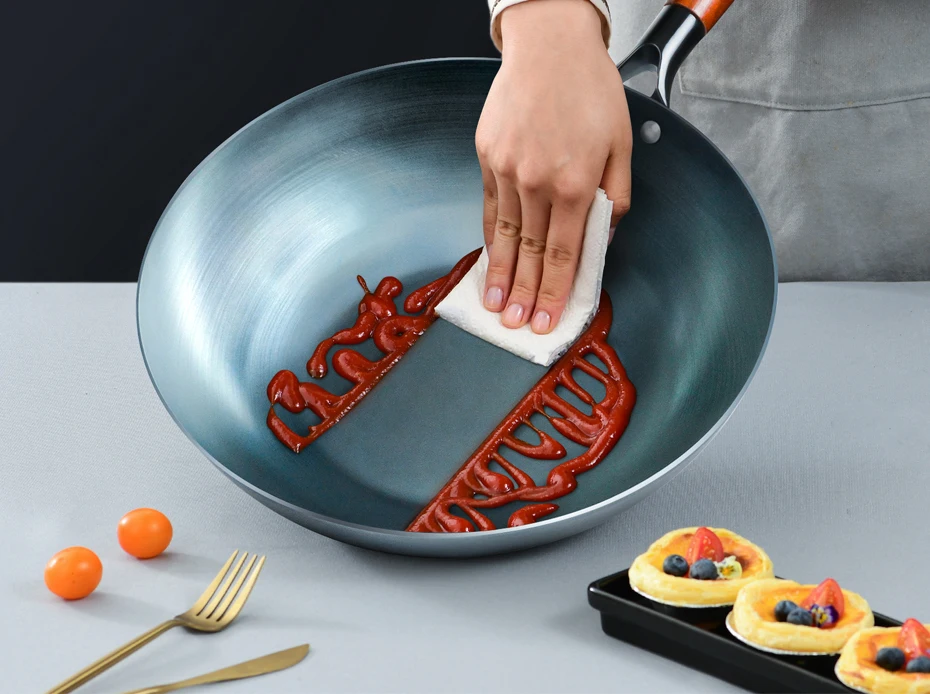 Wok in ferro per condimenti, Wok da 30/32/34 cm con manico in legno Pentole da cucina per padelle elettriche, elettriche a induzione e a gas