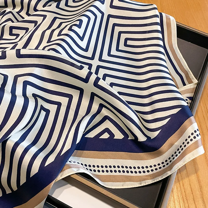 Marchio di lusso Fazzoletto da collo Primavera Quadrato 100% Sciarpa di seta pura Scialle da donna Cravatta da donna Avvolgere il polso Nastro per capelli Fascia Bandana Marchio di lusso Fazzoletto da collo Primavera Quadrato 100% Sciarpa di seta pura Scialle da donna Cravatta da donna Avvolgere il polso Nastro per capelli Fascia Bandana