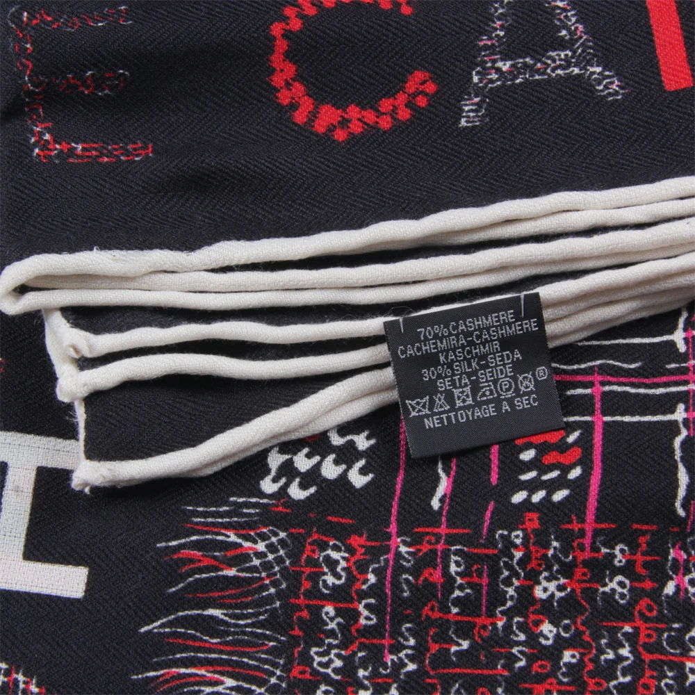 POBING 30% seta 70% sciarpa di cashmere donna lettere arrotolate a mano sciarpe quadrate avvolge bandana grandi hijab foulard femminile 135 cm POBING 30% seta 70% sciarpa di cashmere donna lettere arrotolate a mano sciarpe quadrate avvolge bandana grandi hijab foulard femminile 135 cm