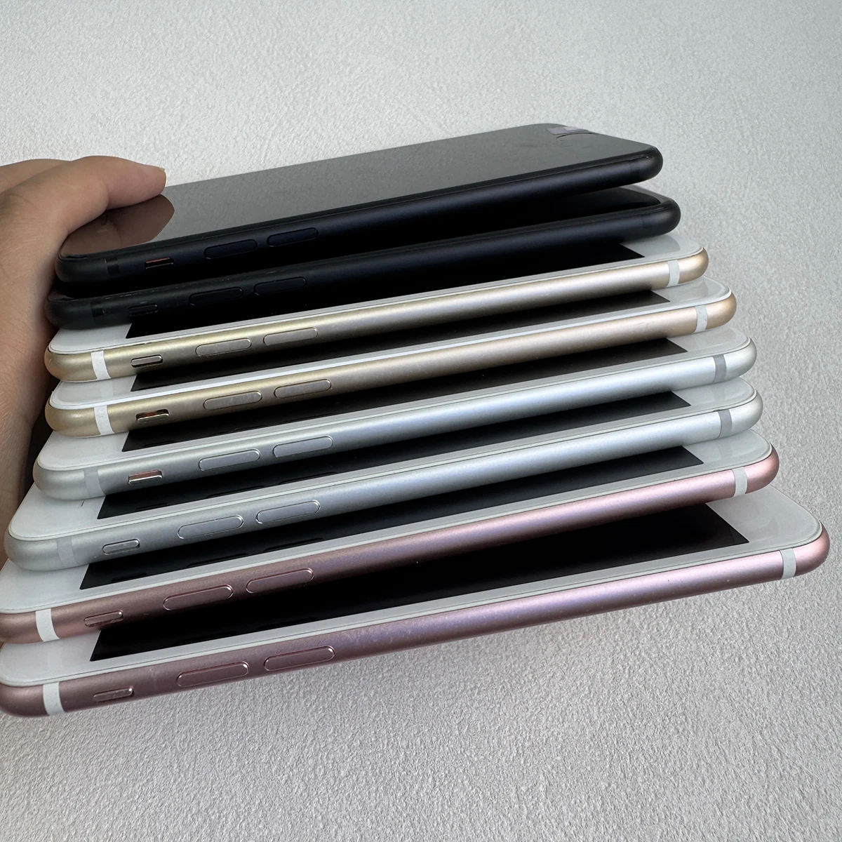 Cellulare mobile originale sbloccato Apple iPhone 7 4G LTE 4.7 '' 12MP 32GB/128GB/256GB ROM Impronta digitale Touch ID Smartphone